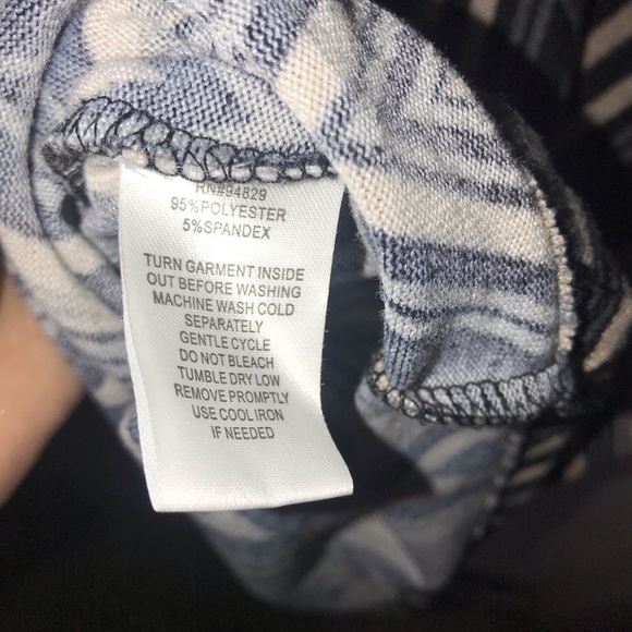 🌻Derek Heart chevron/zig zag knit midi dress. Size small GUC - Picture 6 of 6